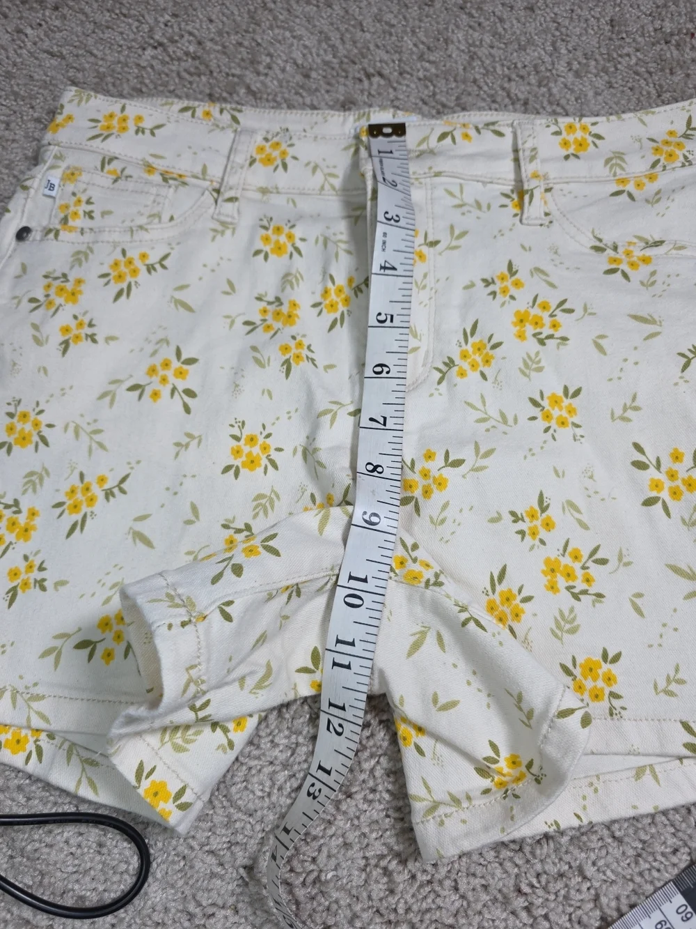 Judy Blue Los Angeles Floral Print Denim Shorts   Women Size M - Picture 8 of 11
